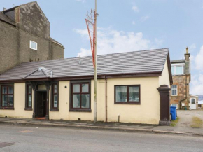 Annielea is a cosy 3 bed Cottage in Helensburgh, Helensburgh